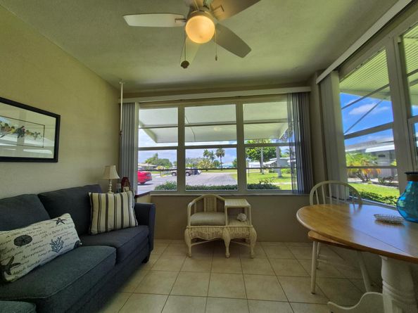 910 South Drive A, Delray Beach FL 33445