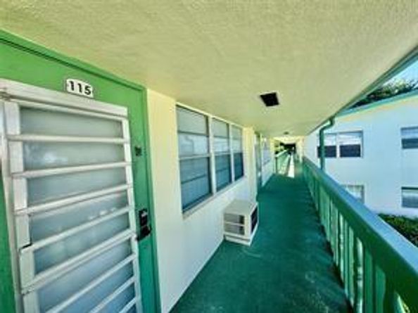 115 Upminster E 115, Deerfield Beach FL 33442