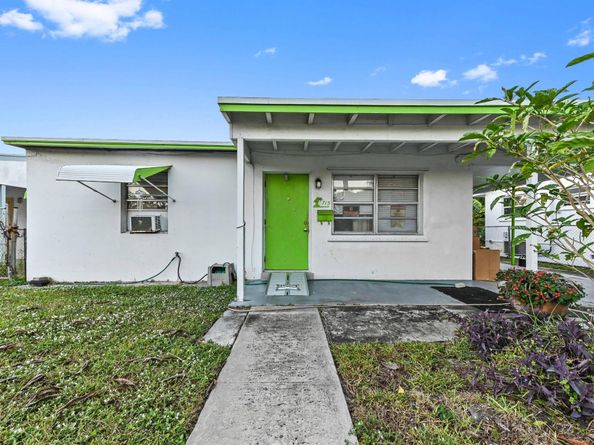 715 S C Street, Lake Worth Beach FL 33460