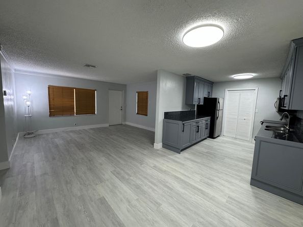 6100 NE 4th Ave, Oakland Park FL 33334