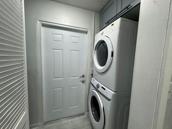 6100 NE 4th Ave, Oakland Park FL 33334