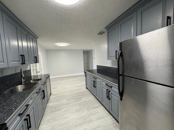 6100 NE 4th Ave, Oakland Park FL 33334