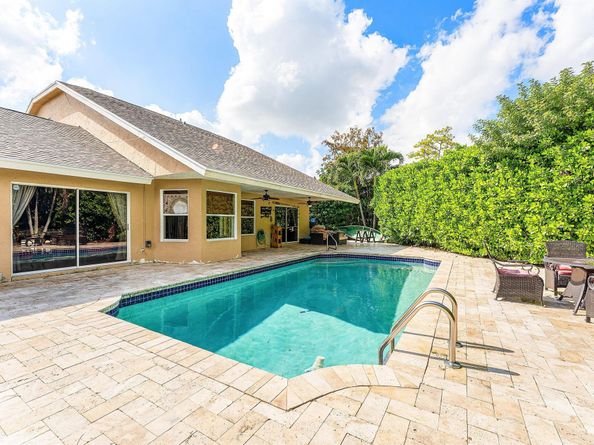 1212 Columbine Place, Wellington FL 33414