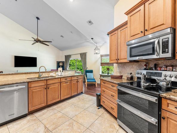 1212 Columbine Place, Wellington FL 33414