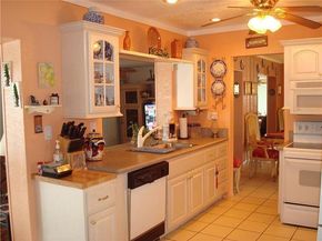 5809 NW 85th Ave, Tamarac FL 33321