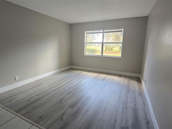 6200 S Falls Circle Dr 105, Lauderhill FL 33319