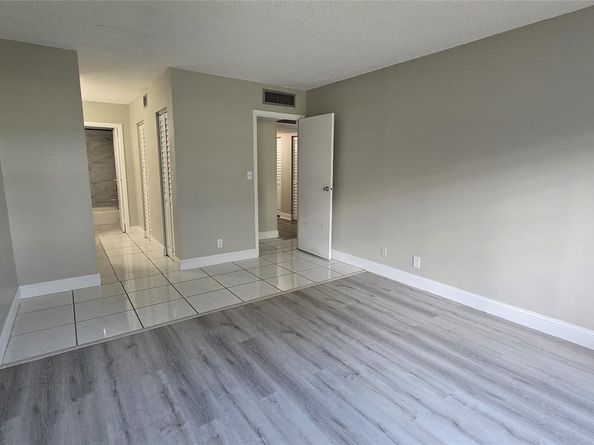 6200 S Falls Circle Dr 105, Lauderhill FL 33319