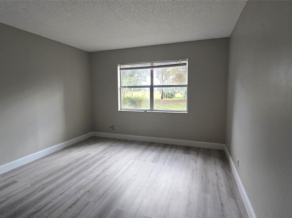 6200 S Falls Circle Dr 105, Lauderhill FL 33319