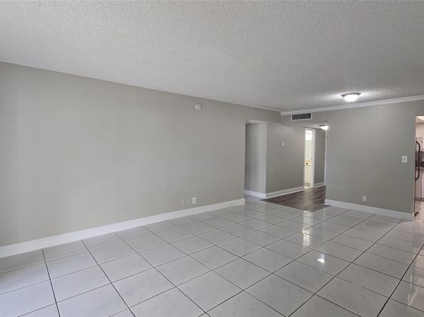 6200 S Falls Circle Dr 105, Lauderhill FL 33319