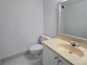 6200 S Falls Circle Dr 105, Lauderhill FL 33319