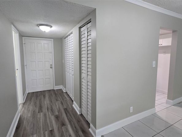 6200 S Falls Circle Dr 105, Lauderhill FL 33319