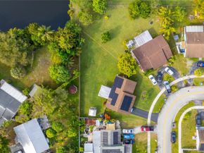 7822 SW 7th Ct, North Lauderdale FL 33068