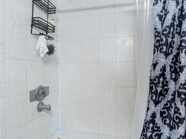 7822 SW 7th Ct, North Lauderdale FL 33068