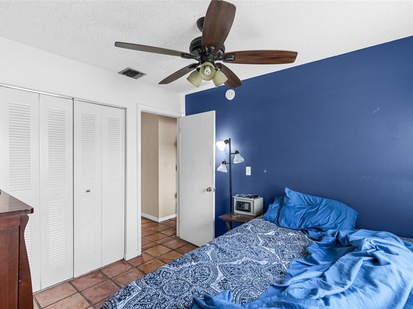 7822 SW 7th Ct, North Lauderdale FL 33068