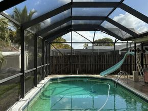 10331 NW 24th Ct, Sunrise FL 33322