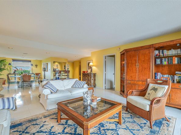 3930 Inverrary Blvd 608 D, Lauderhill FL 33319