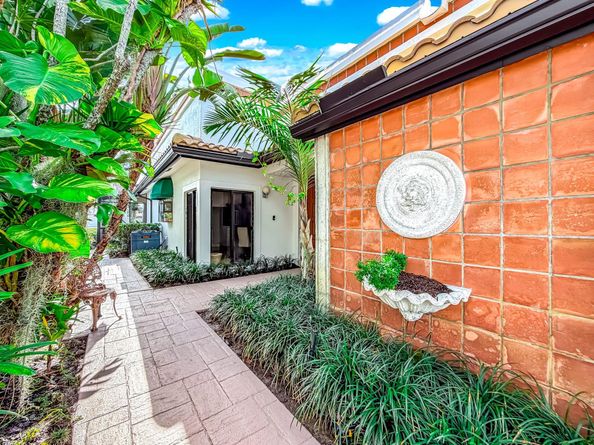 6406 Via Rosa, Boca Raton FL 33433