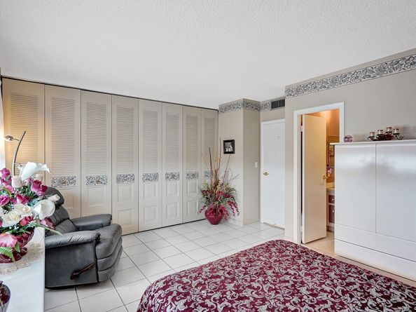 4800 NW 35th St 612, Lauderdale Lakes FL 33319