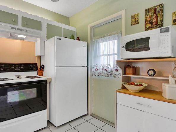 4800 NW 35th St 612, Lauderdale Lakes FL 33319