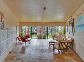 4800 NW 35th St 612, Lauderdale Lakes FL 33319