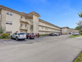 4800 NW 35th St 612, Lauderdale Lakes FL 33319