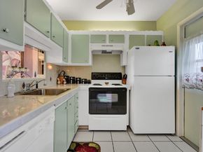 4800 NW 35th St 612, Lauderdale Lakes FL 33319