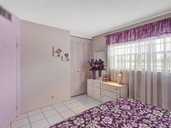 4800 NW 35th St 612, Lauderdale Lakes FL 33319