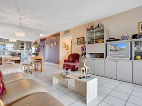 4800 NW 35th St 612, Lauderdale Lakes FL 33319