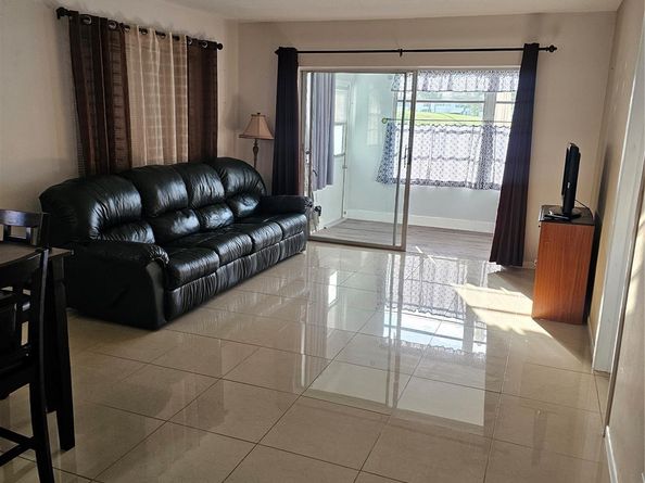 2851 E Golf 101, Pompano Beach FL 33064