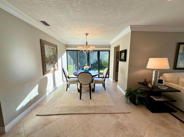 406 Bridgewood Court, Boca Raton FL 33434