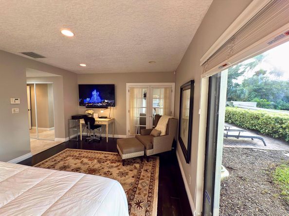 406 Bridgewood Court, Boca Raton FL 33434