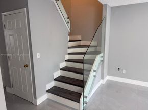 2700 N 34th Avenue I, Hollywood FL 33021