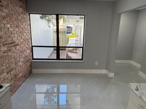 2700 N 34th Avenue I, Hollywood FL 33021