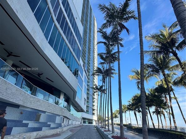 335 S Biscayne Boulevard 1002, Miami FL 33131
