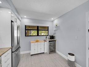 12870 Briarlake Drive 201, Palm Beach Gardens FL 33418