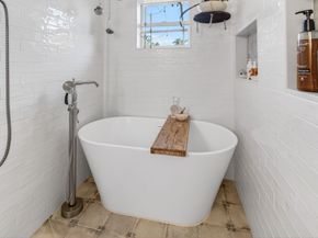 21400 Millbrook Court, Boca Raton FL 33498