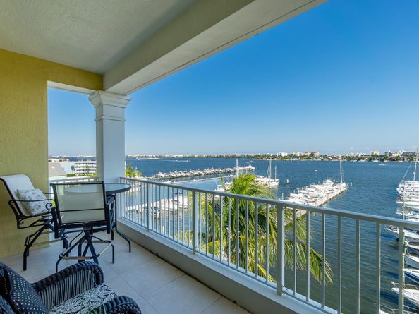 806 E Windward Way Ph 1, Lantana FL 33462