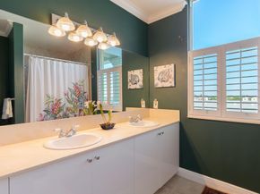 806 E Windward Way Ph 1, Lantana FL 33462