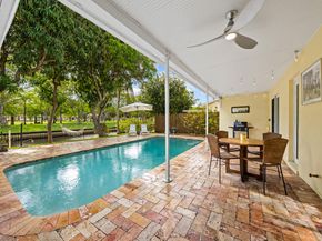 1320 SW 55th Avenue, Plantation FL 33317