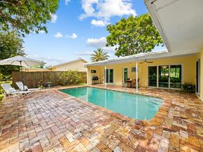 1320 SW 55th Avenue, Plantation FL 33317