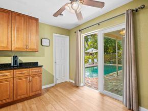 1320 SW 55th Avenue, Plantation FL 33317