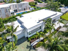 823 W Oyster Lane, Lantana FL 33462
