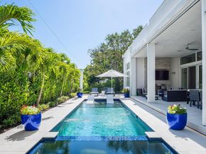 823 W Oyster Lane, Lantana FL 33462
