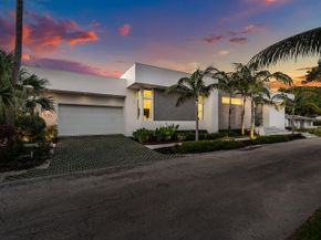 823 W Oyster Lane, Lantana FL 33462