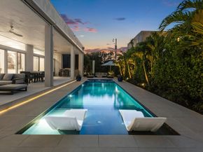 823 W Oyster Lane, Lantana FL 33462