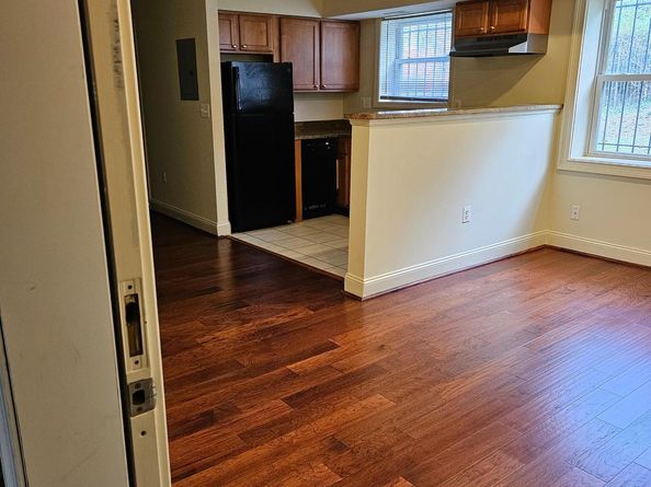 4800 C Street SE 102, Washington DC 20019
