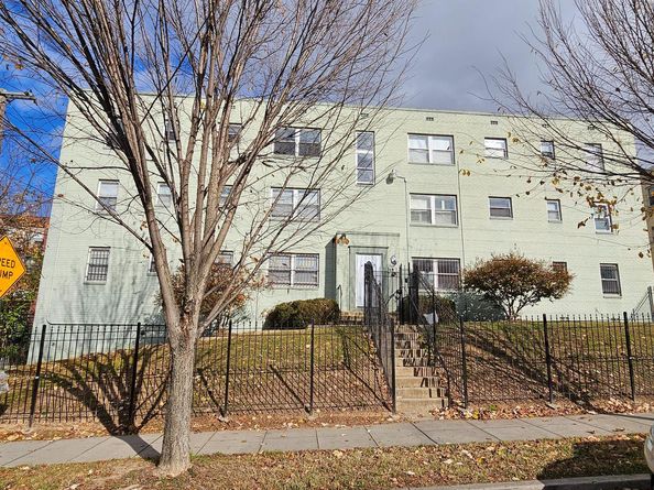 4800 C Street SE 102, Washington DC 20019