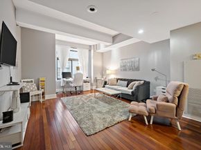 1500 Chestnut Street 10E, Philadelphia PA 19102