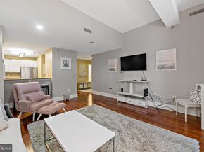 1500 Chestnut Street 10E, Philadelphia PA 19102