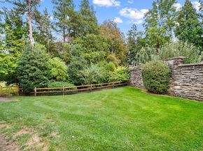 1717 Woodland Road, Abington PA 19001